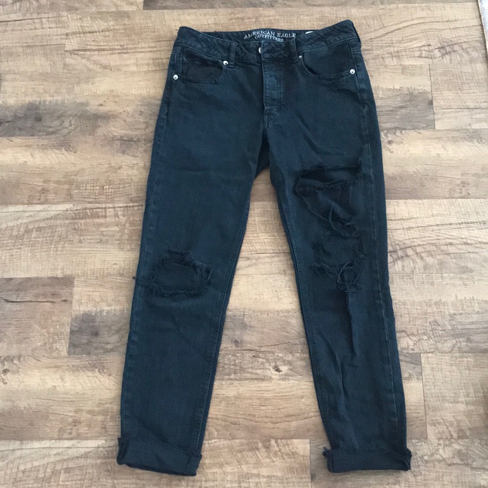Boyfriend black ripped jeans